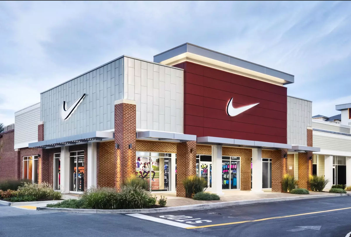 abstraktion blik reservedele Nike Factory Outlet - Parkway Construction and Architecture